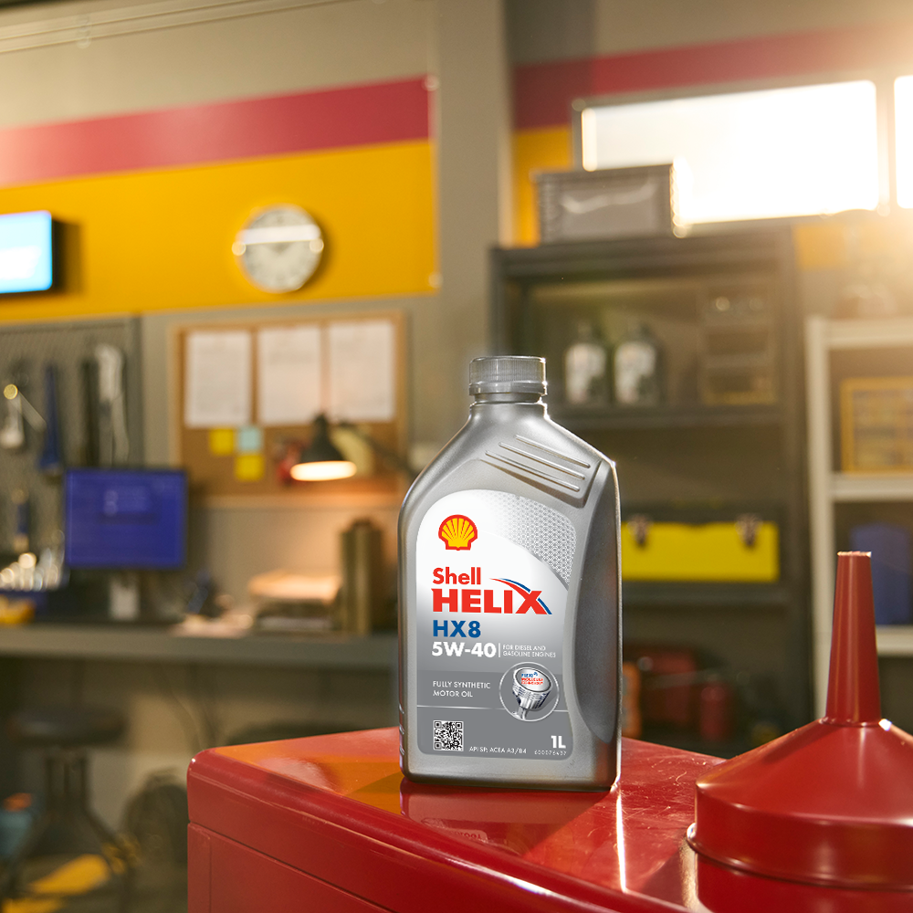 Моторна олива Shell Helix HX8 5W-40